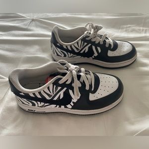 Nike Air Force 1 Zebra Youth Size 2